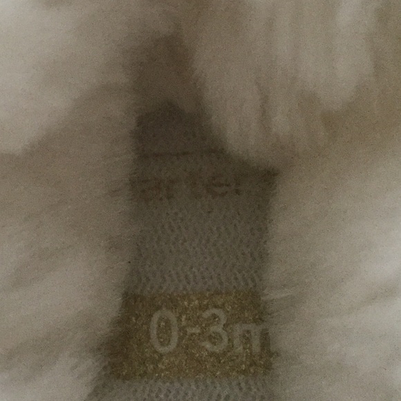 ⭐️ “CARTERS” INFANT “SOFT SOLE” BOOTS ⭐️ - Picture 4 of 4